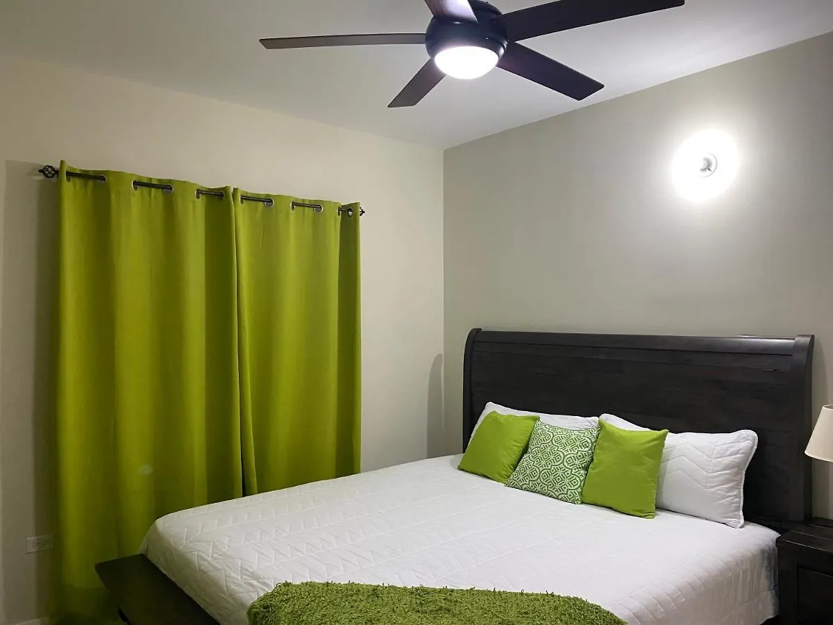 Natalia'S Sweet Oasis Apartment Lucea 0*,